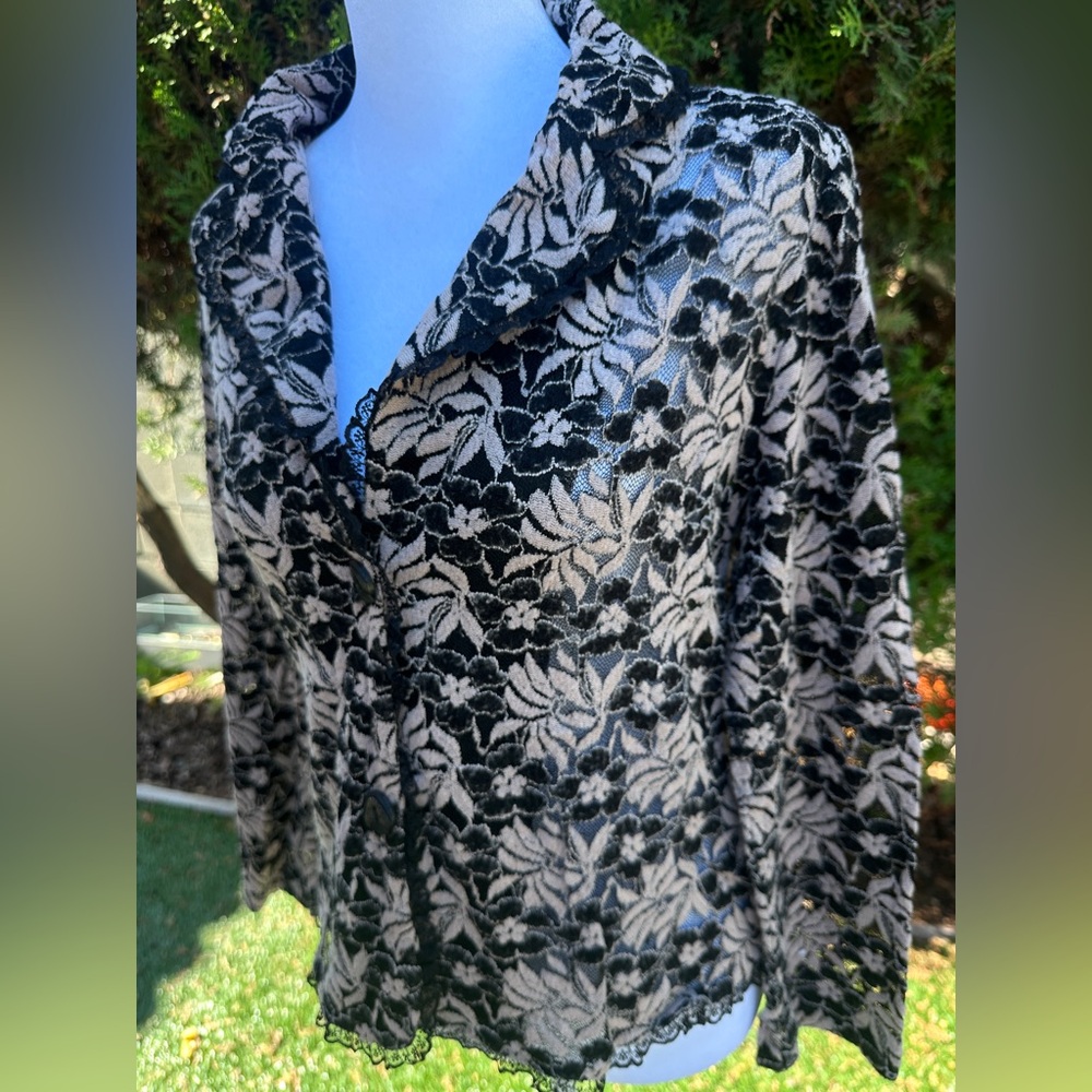 Women’s Ki Meng 100% Cotton Floral Lace Button-Up Blazer/ Jacket - Picture 2 of 9